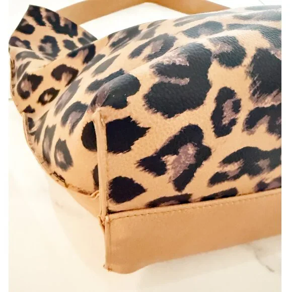 Barneys New York Animal Print Leather Brown Tote Bag w/ Pouch NEW - Picture 3 of 13